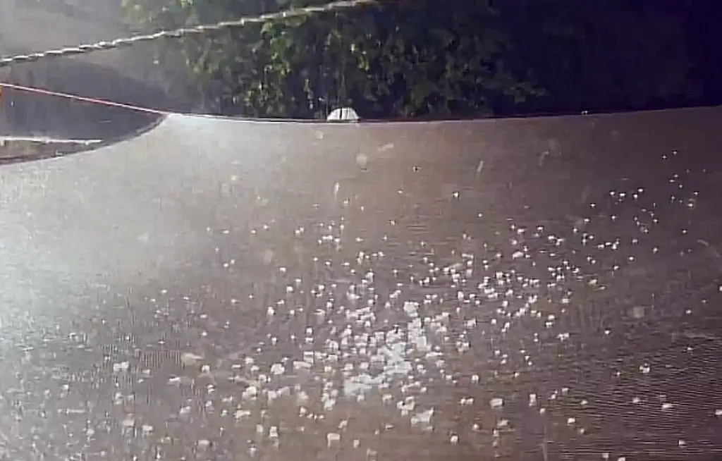 Imagen Reportan caída de granizo en Medellín Veracruz (+Video)