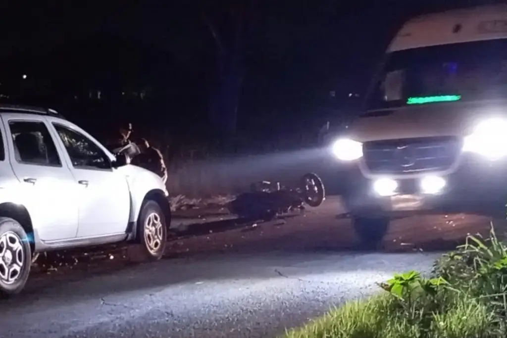 Imagen Muere motociclista tras choque en carretera de Veracruz