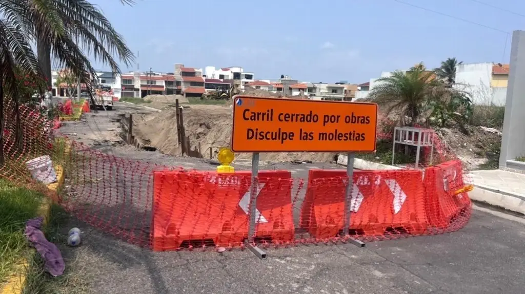 Imagen Así se encuentra la calle tortuga tras socavón 