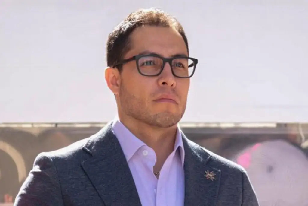 Imagen Filtran presunto audio de alcalde morenista de Pachuca; amenaza con despedidos si no reaccionan en sus redes