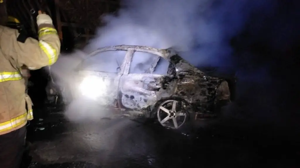 Imagen Confirman 5 integrantes de familia calcinados en accidente. Identifican a víctimas