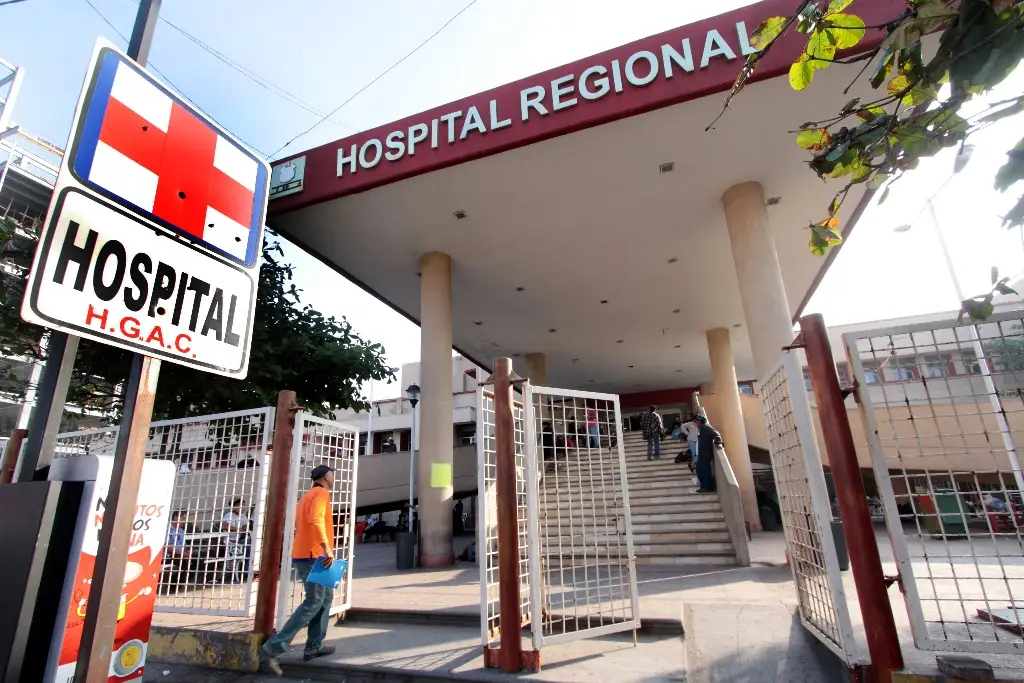 Imagen Pide radioterapia para su esposa en Hospital Regional de Veracruz 