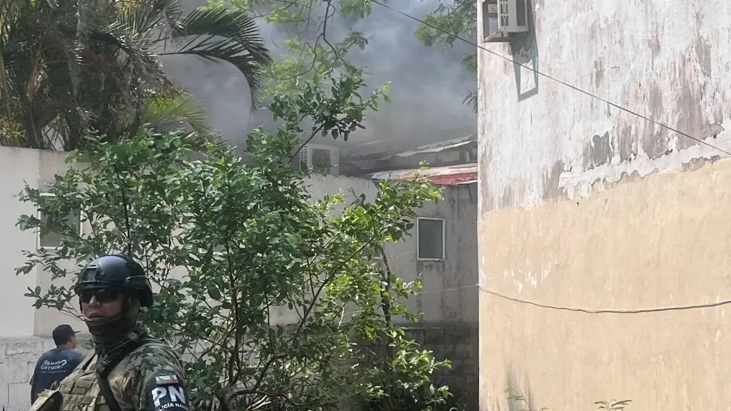 Imagen Se incendia bodega en fraccionamiento de Veracruz 