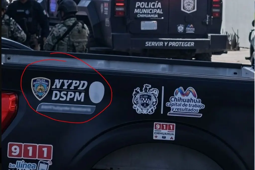 Imagen Sheinbaum critica uso de emblemas de policía de Nueva York en patrullas de Chihuahua