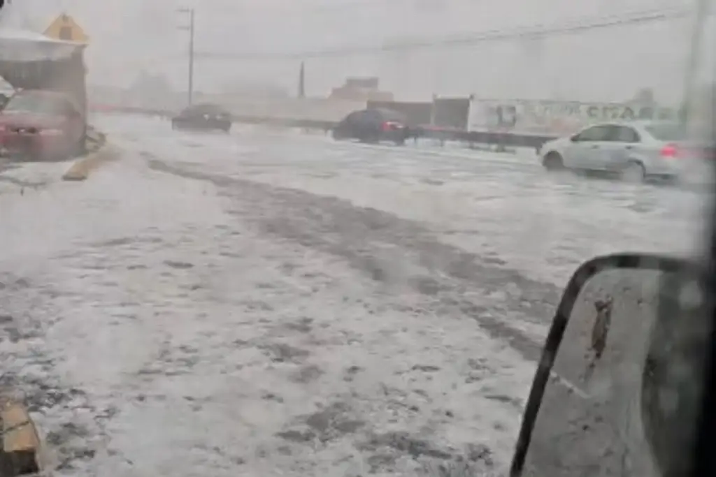 Imagen ¡En plena temporada de calor! Impactante granizada cae en Edomex (+Video)