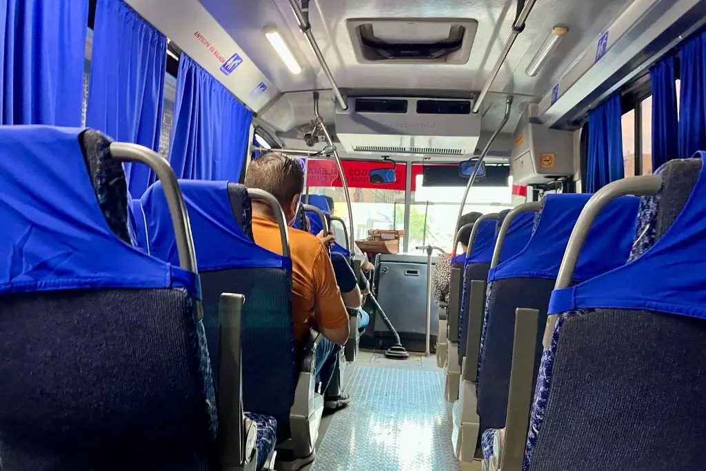 Imagen Con aire acondicionado y asientos reclinables: así viajan usuarios en esta ruta de Veracruz