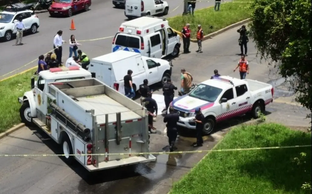 Imagen Motociclista muere tras accidente con autobús en bulevar Xalapa-Banderilla