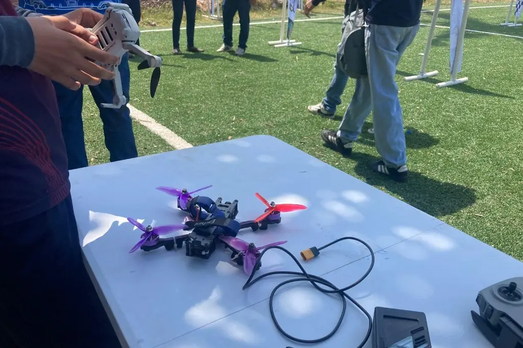 Imagen En escuela de Boca del Río realizan reto de drones; en esto consiste