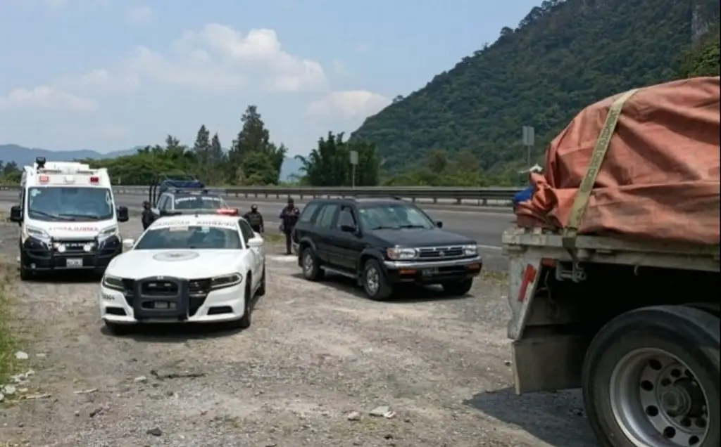 Imagen Guardia Nacional evita robo de tractocamión en Orizaba