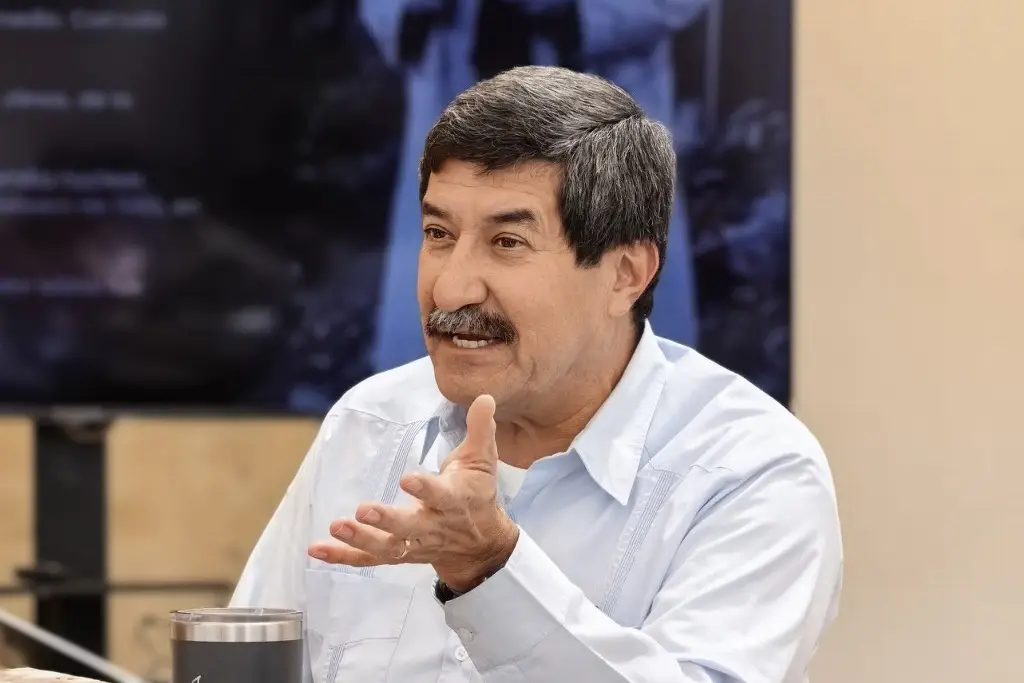 Imagen 'Inzunza no se anda escondiendo': Javier Corral confirma que se reunió con su compañero 