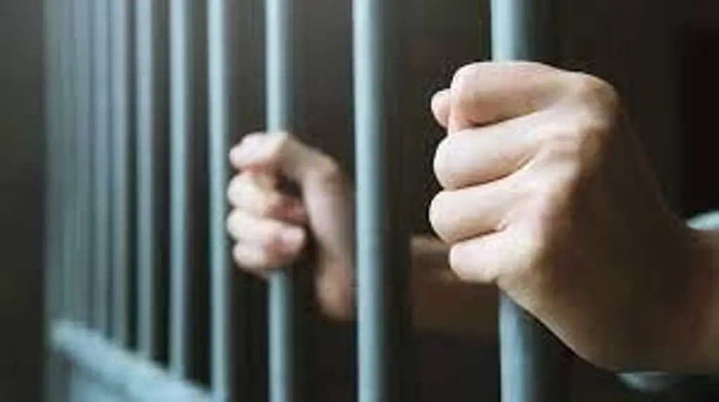 Imagen Confirman dos internos muertos y 6 lesionados tras motín en penal de Sonora