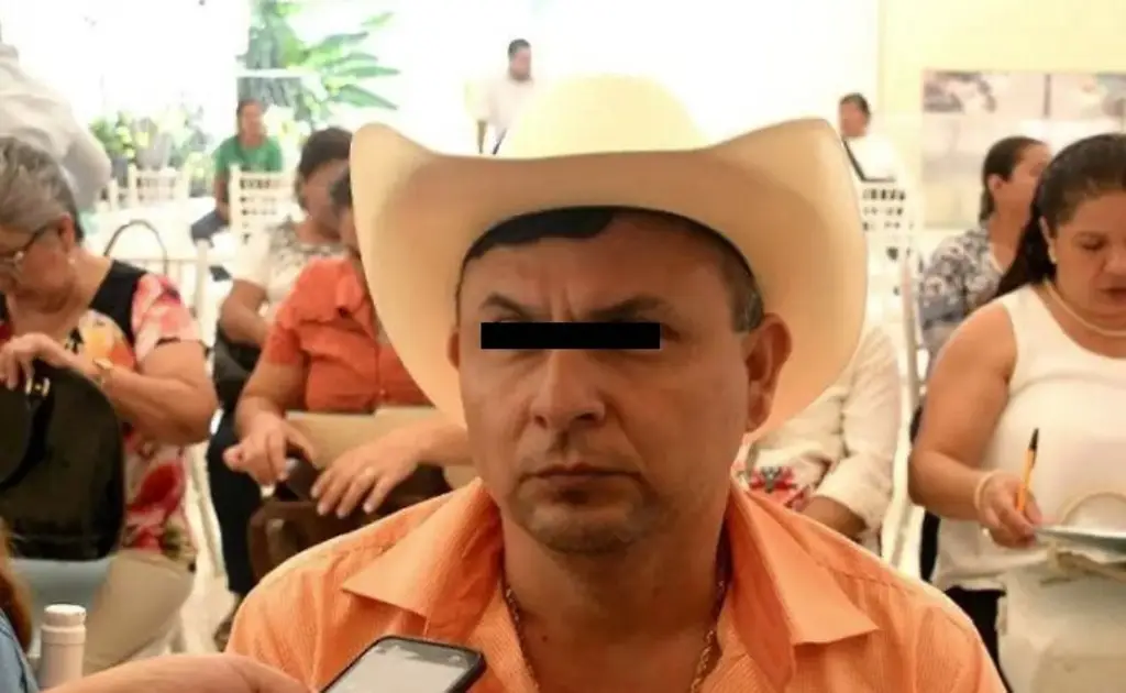 Imagen Detienen al exalcalde de Tampamolón Corona y a su esposa con armas