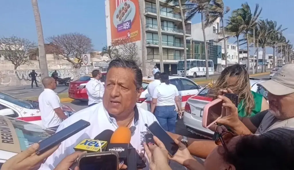 Imagen Continuarán operativos contra vehículos particulares que den servicio por aplicaciones señalan transportistas