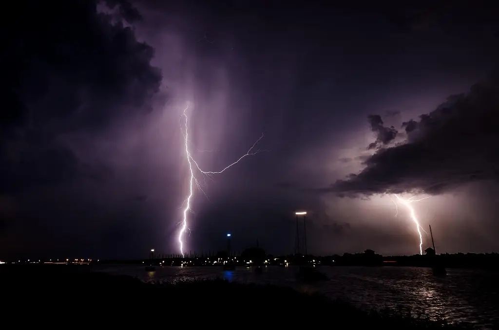 Imagen Nunca hagas esto en una tormenta eléctrica; así evitarás que te alcance un rayo