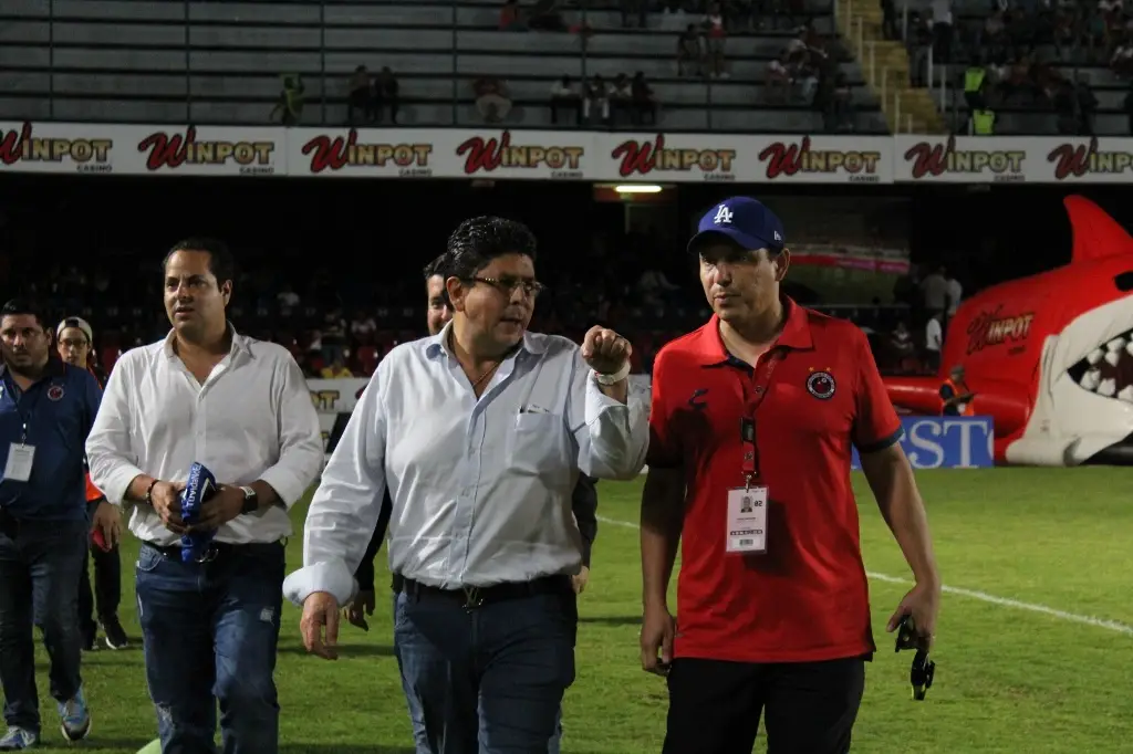 Imagen El Tiburón es mío y deben regresar, conmigo o sin mí: Fidel Kuri