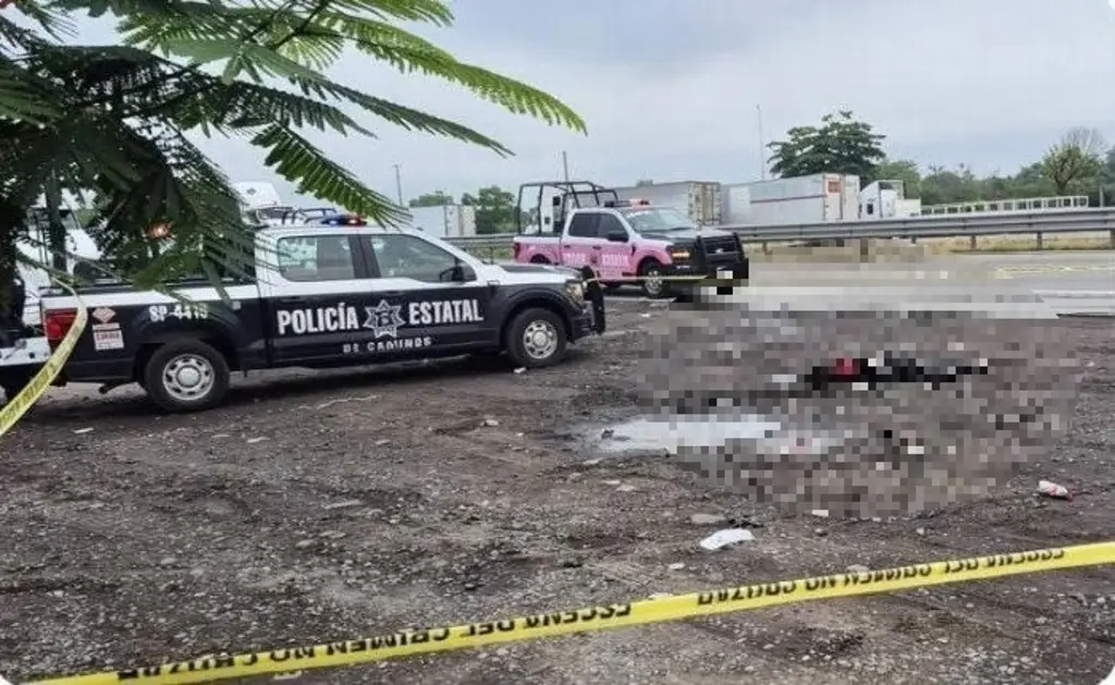 Imagen Persecución tras robo de tráileres deja un peatón muerto en carretera de Veracruz 