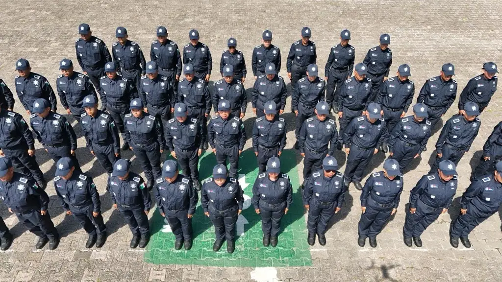 Imagen Rocío Nahle gradúa a nuevos policías estatales 