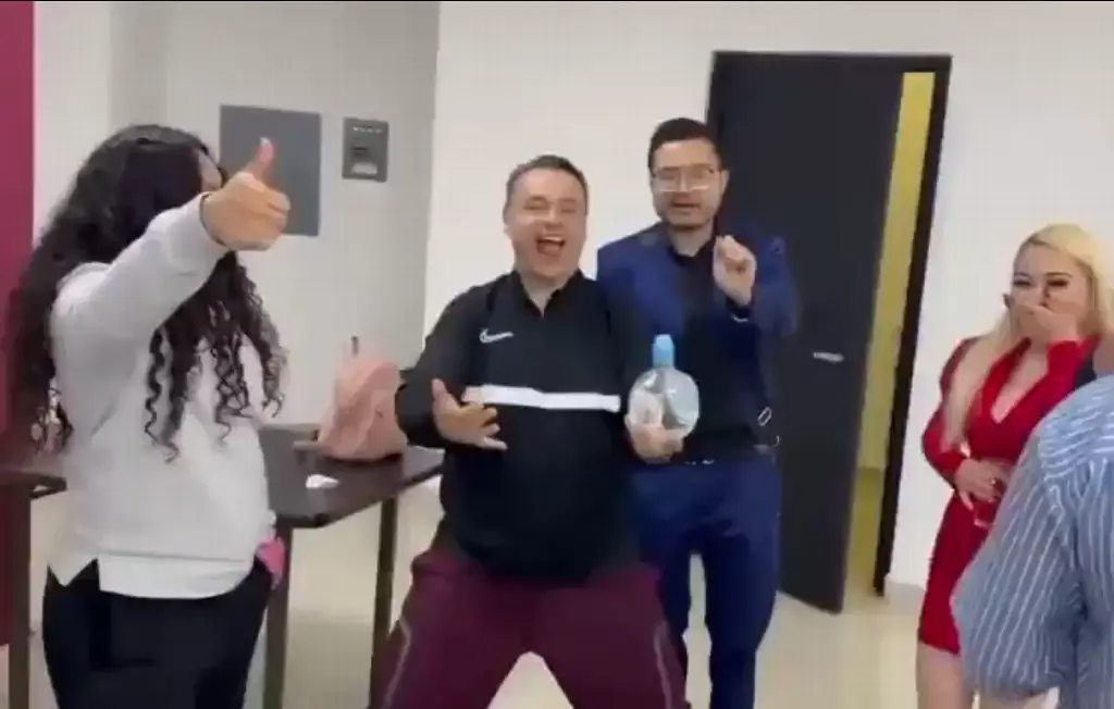Imagen En unidad antisecuestros, captan fiesta con tequila (+Video)