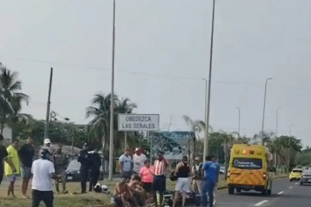 Imagen Derrapan motociclistas en la Riviera Veracruzana