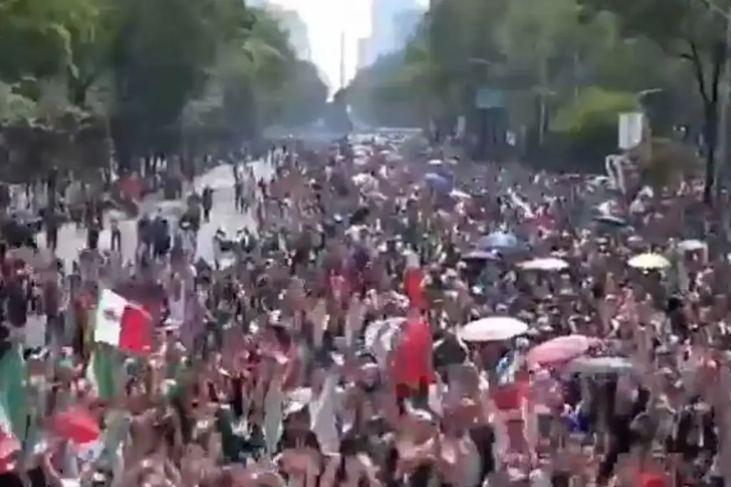 Imagen Miles intentan romper el récord de la ola humana más grande del mundo (+Video)