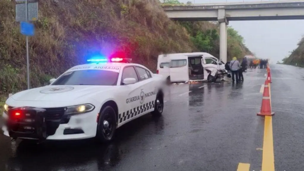 Imagen Reportan cierre por accidente en carretera que va del puerto de Veracruz. Precaución