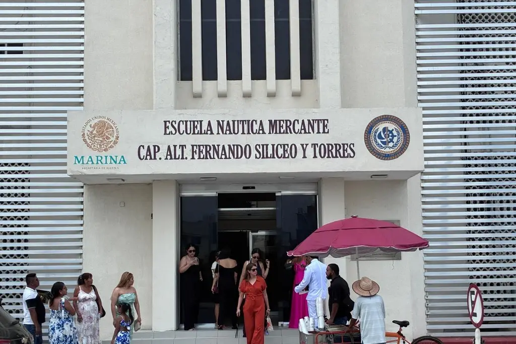 Imagen Cierran filas: egresados respaldan a la Náutica Mercante de Veracruz, tras señalamientos
