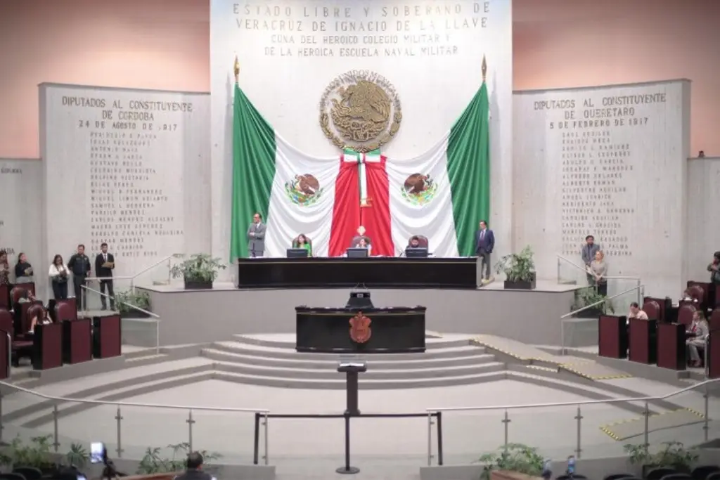 Imagen Congreso de Veracruz aprueba liquidar deuda bursátil de municipios