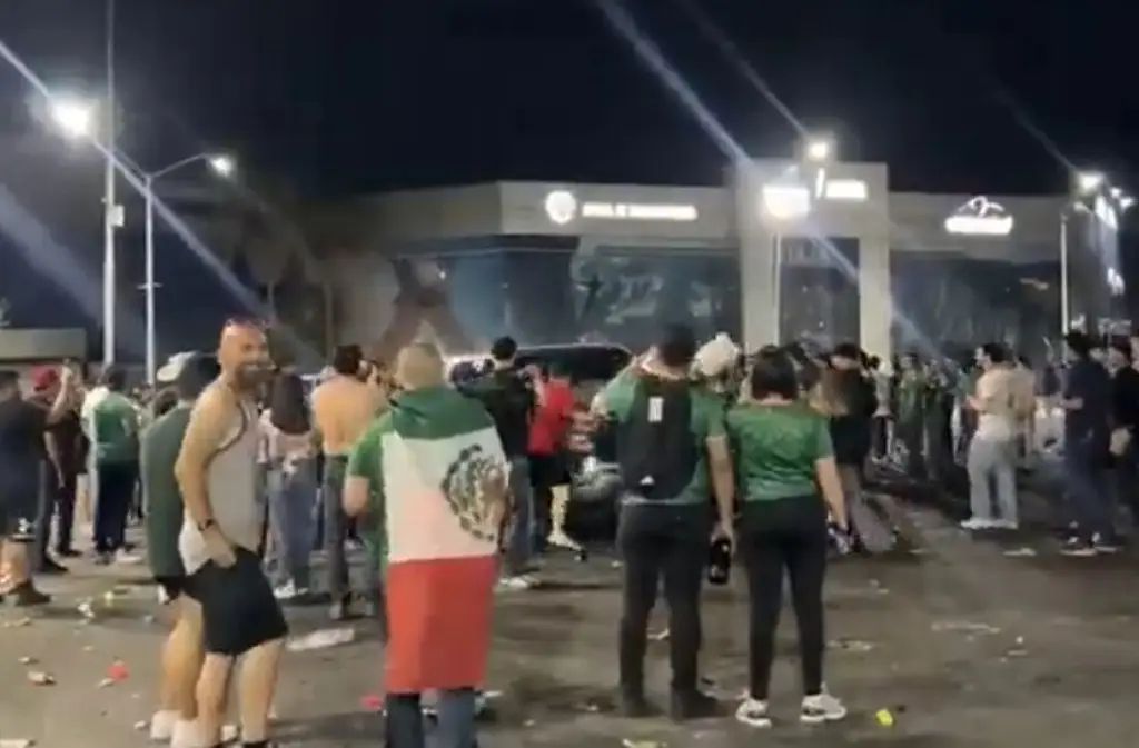 Imagen Detenido por atropellar a los aficionados en festejo por triunfo de México
