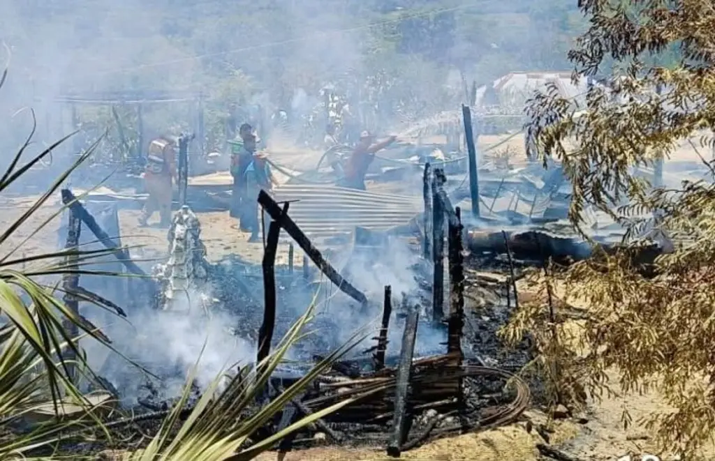 Imagen Se incendian 3 casas en Tantoyuca, Veracruz; una persona sufre quemaduras 