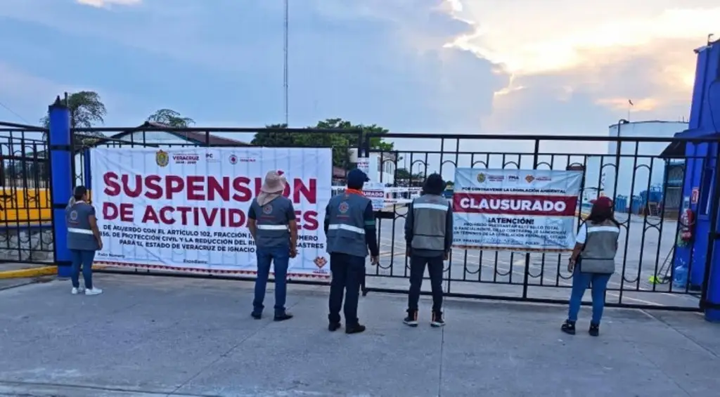 Imagen Suspenden alcoholera tras mortandad de peces en río de Veracruz