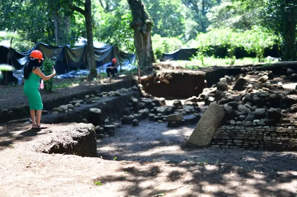 Imagen Nahle anuncia protección a vestigios arqueológicos hallados en Coatepec
