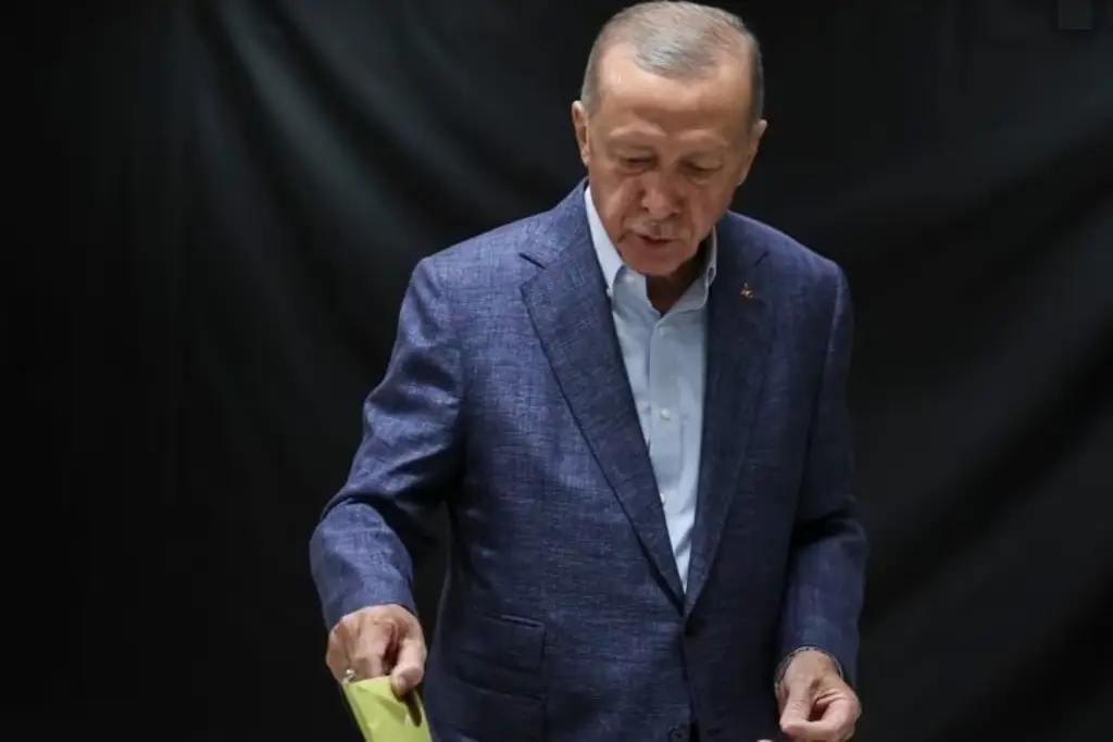 Imagen Trump irá a la cumbre de la OTAN 'solo po respeto a Erdogan'