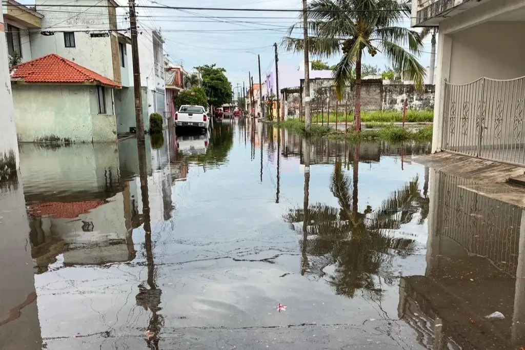Imagen  La calle donde el agua nunca se va: vecinos de Boca del Río exigen solución tras años de afectación 