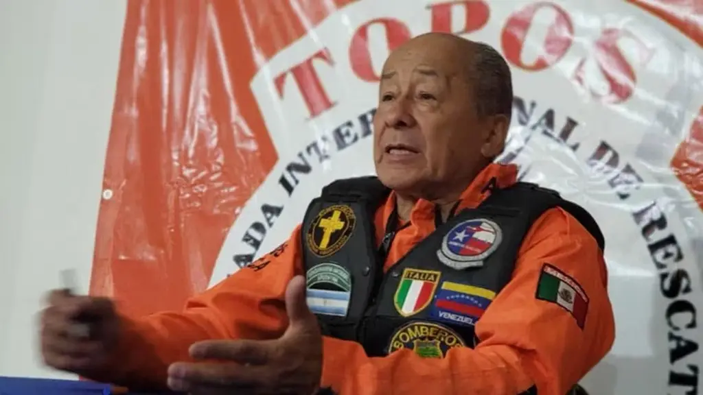 Imagen Rescatista mexicano en Venezuela denuncia intento de politizar ayuda