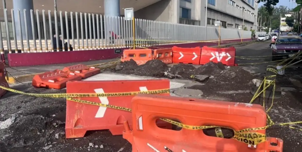 Imagen Cierre vial y acumulación de basura reportan vecinos de esta zona de Veracruz 