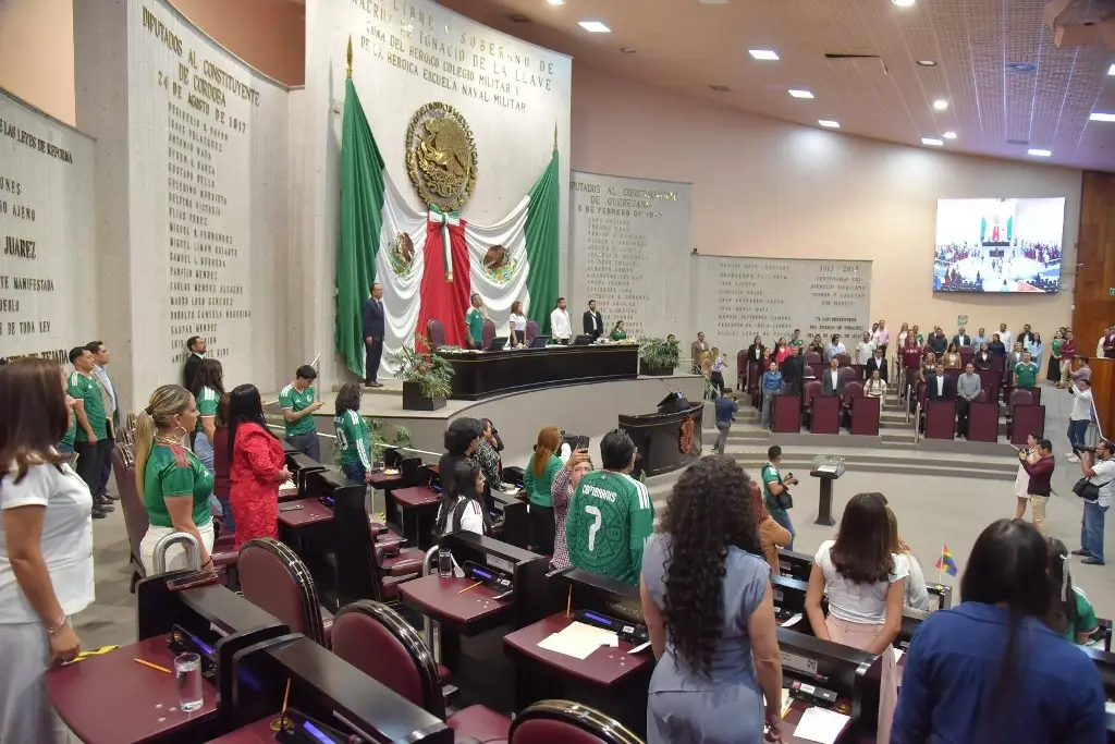 Imagen Congreso prohíbe la reelección inmediata y el nepotismo electoral en Veracruz