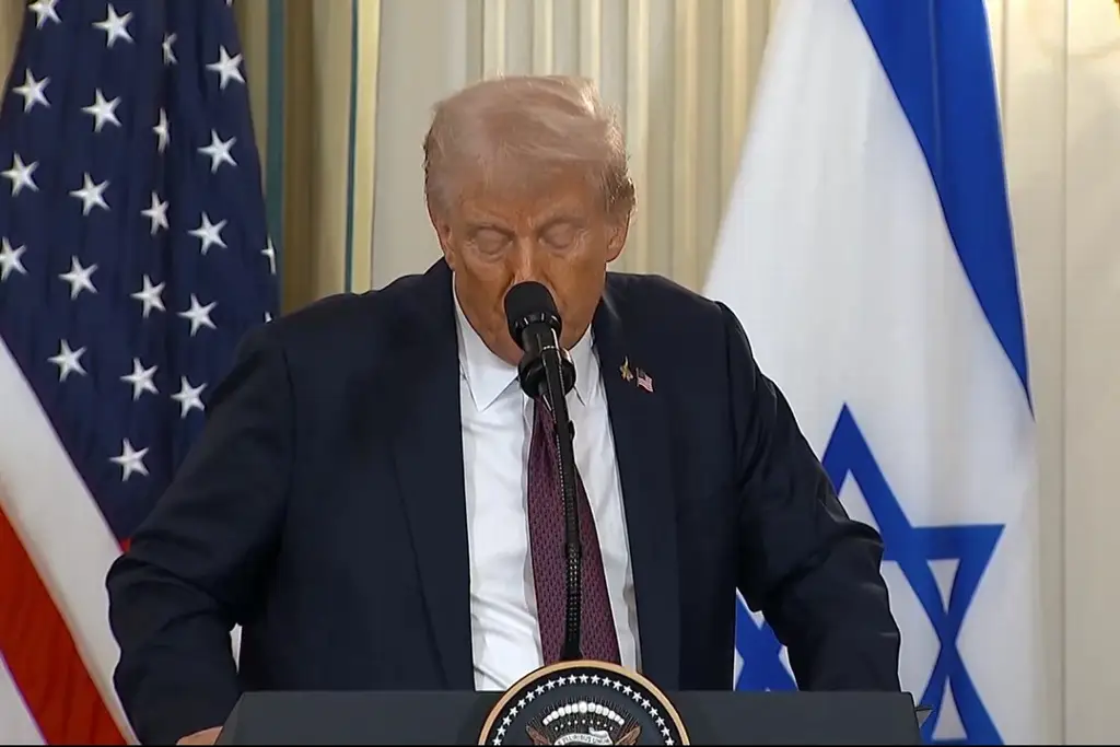 Imagen Trump amenaza con una respuesta 'mucho peor' si Irán vuelve a atacar barcos en Ormuz