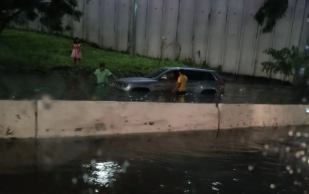 Imagen Esta es la impresionante cantidad de agua que cae realmente cuando pronostican 'milímetros de lluvia'