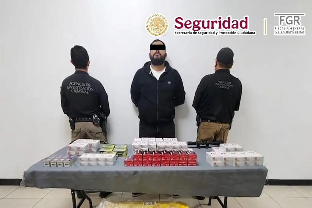 Imagen Aseguran más de 7 mil cartuchos ocultos en un tractocamión de paquetería