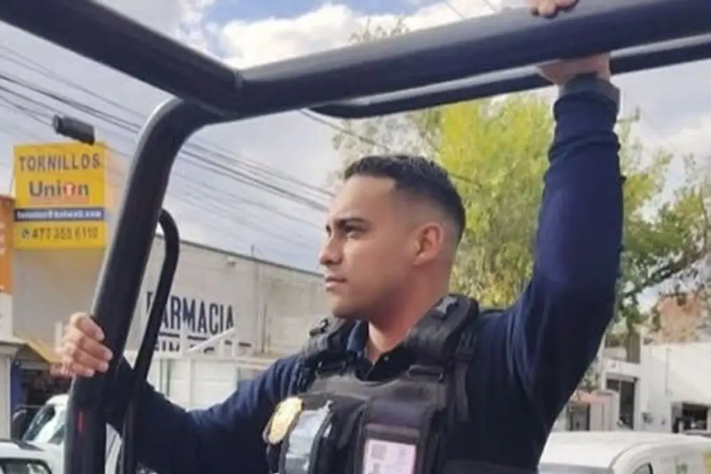Imagen Muere policía tras lanzarse de puente en León, Guanajuato