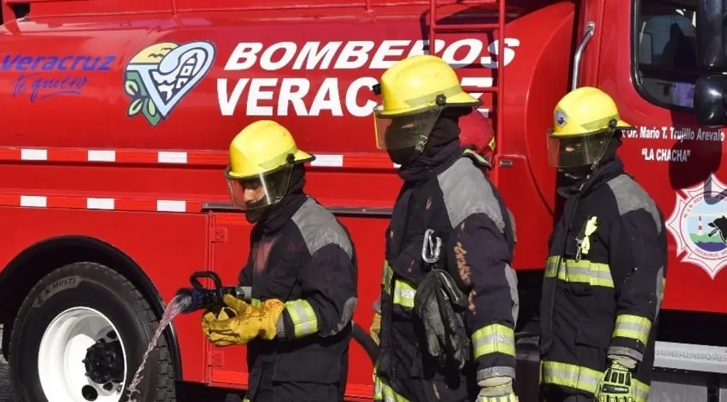 Imagen Bomberos de Veracruz abren escuelita de verano para niños; checa cómo inscribirlos