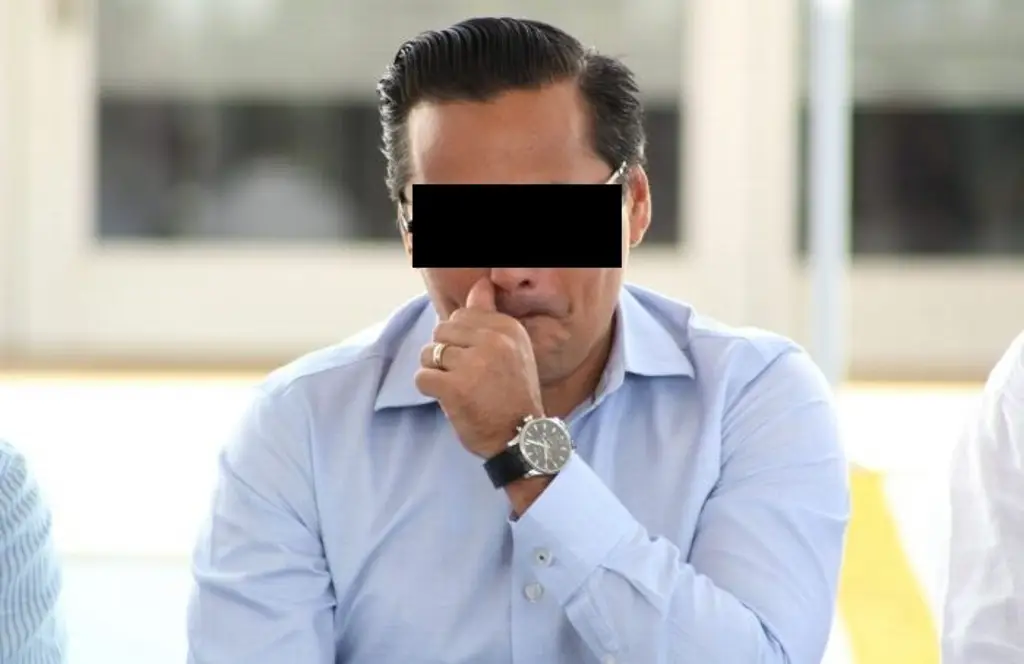 Imagen Ejecutan otra orden de aprehensión contra exfiscal de Veracruz 