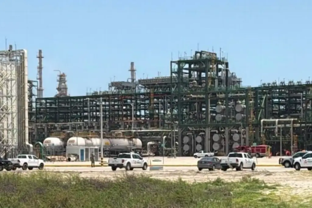 Imagen Reportan otro incendio por fuga en Dos Bocas. Pemex informa esto (+Video)