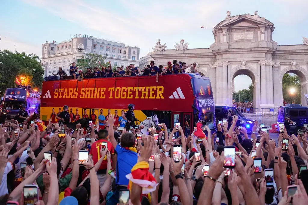 Imagen Dos millones de españoles celebraron en las calles a la selección tras ganar el Mundial 2026