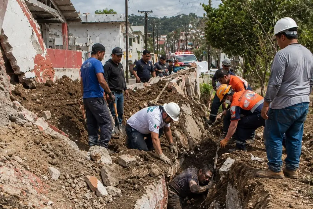 Imagen Albañil sobrevive de milagro tras quedar sepultado por el colapso de una barda