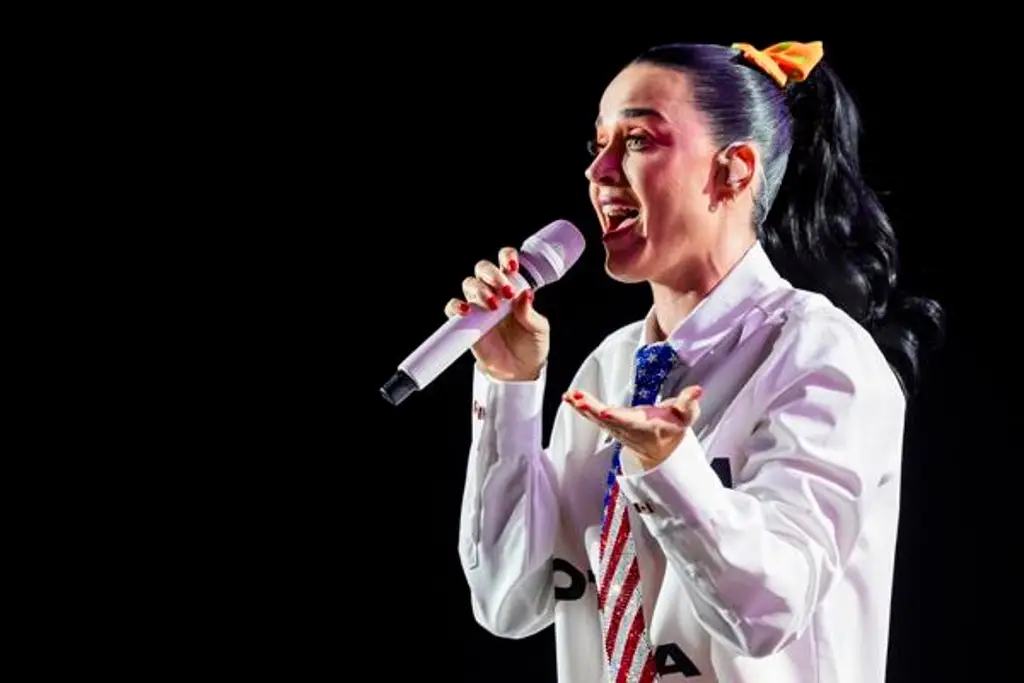 Imagen Katy Perry critica a la Casa Blanca por usar 'Firework' en un video de la guerra en Irán