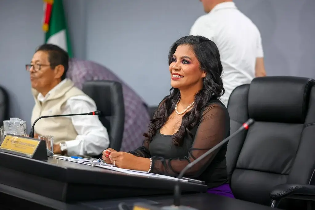 Imagen Montserrat Caballero confirma revocación de visa de EU y condiciona esto