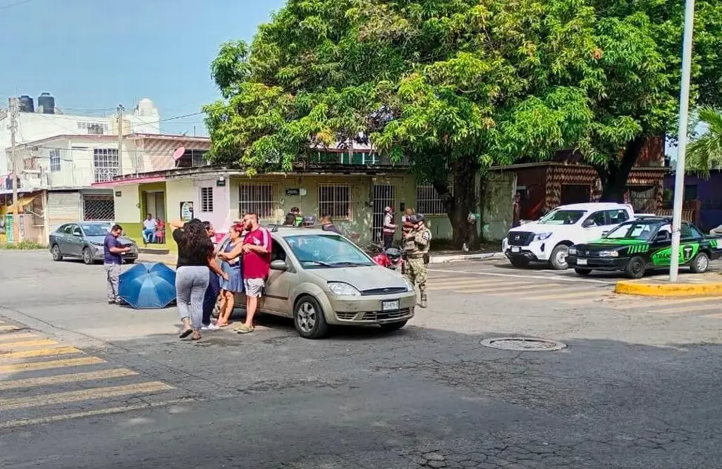 Imagen Motociclista lesionado tras choque en avenida de Veracruz