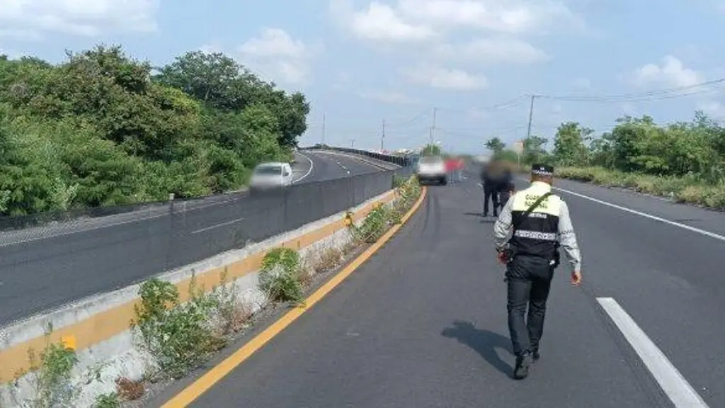 Imagen Se registra cierre parcial de circulación en carretera de Veracruz 