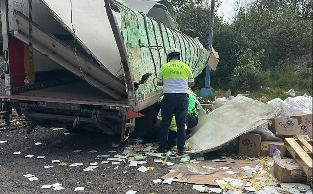 Imagen Trágico accidente de camión en Cumbres de Maltrata; hay un muerto